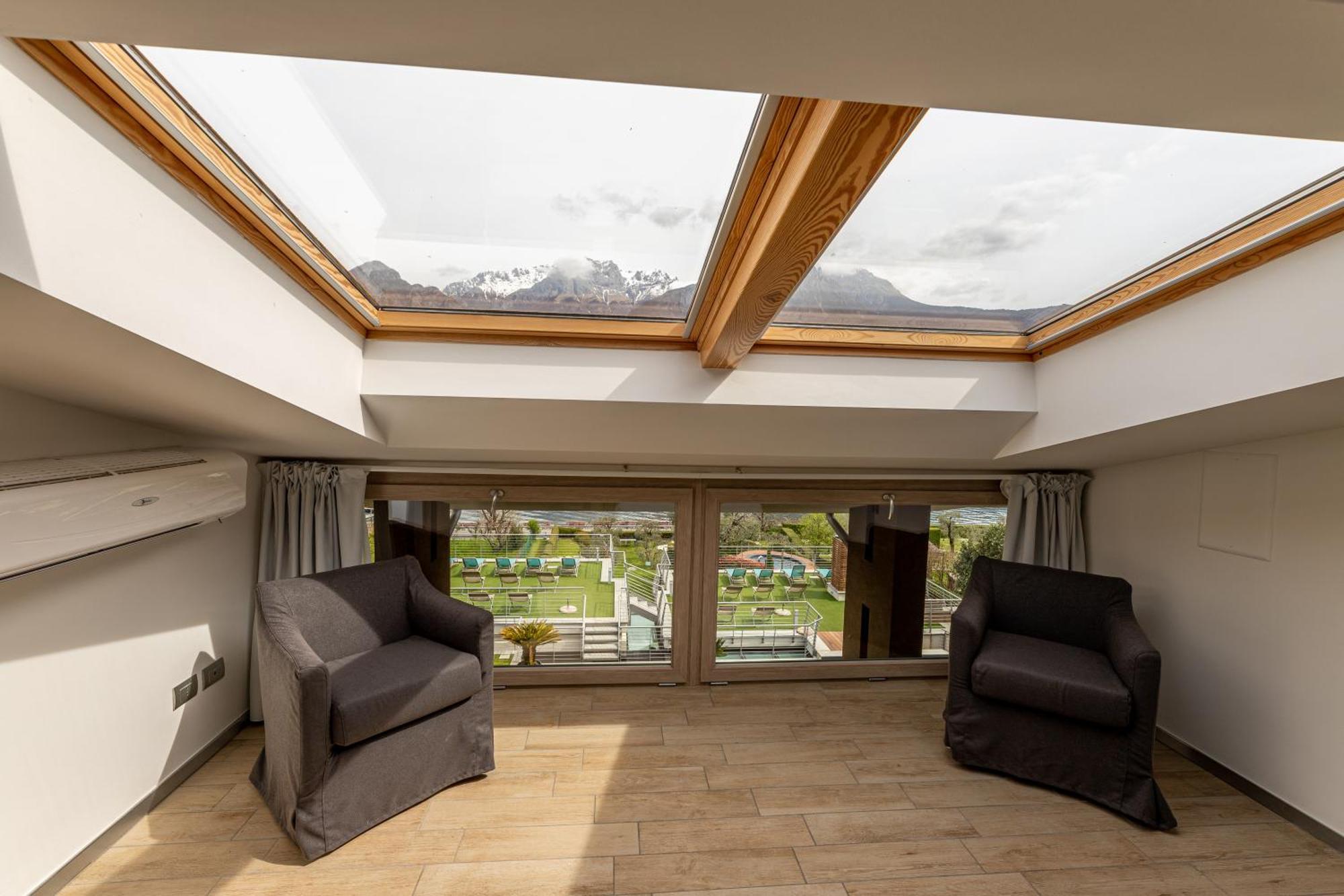 Oliveto Lario Bellagio Village- 4 Apartments By The Lake - Seasonal Warm Pool And Sauna المظهر الخارجي الصورة