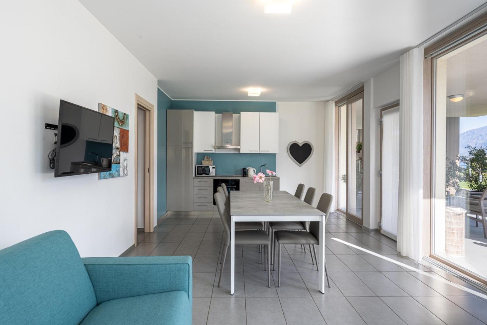 Oliveto Lario Bellagio Village- 4 Apartments By The Lake - Seasonal Warm Pool And Sauna الغرفة الصورة